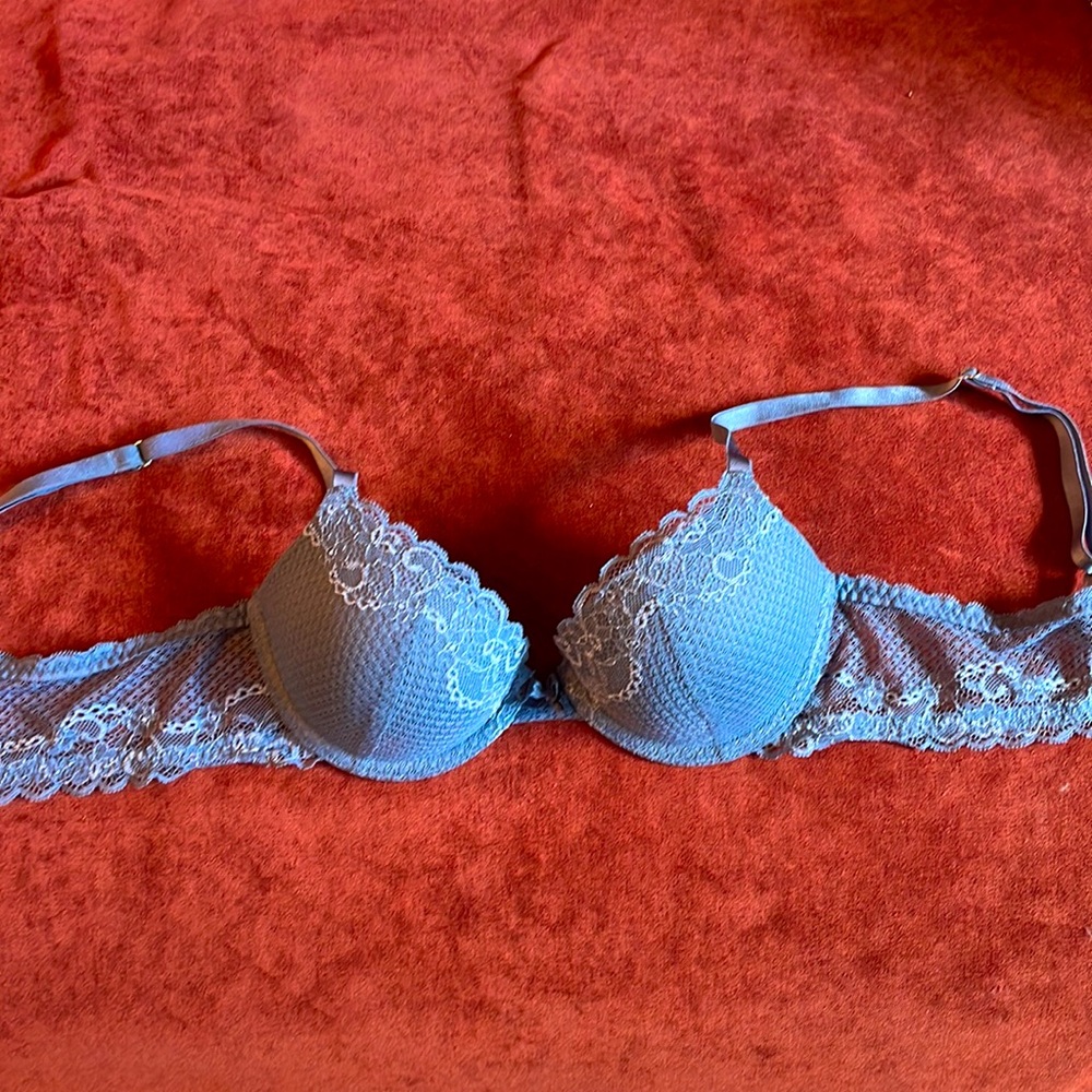 Blue/gray lacy aerie push-up bra